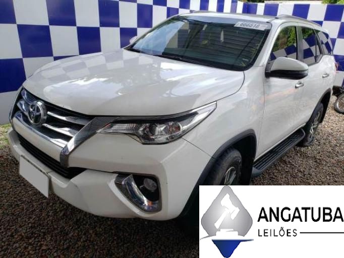 TOYOTA HILUX SW4 18/19